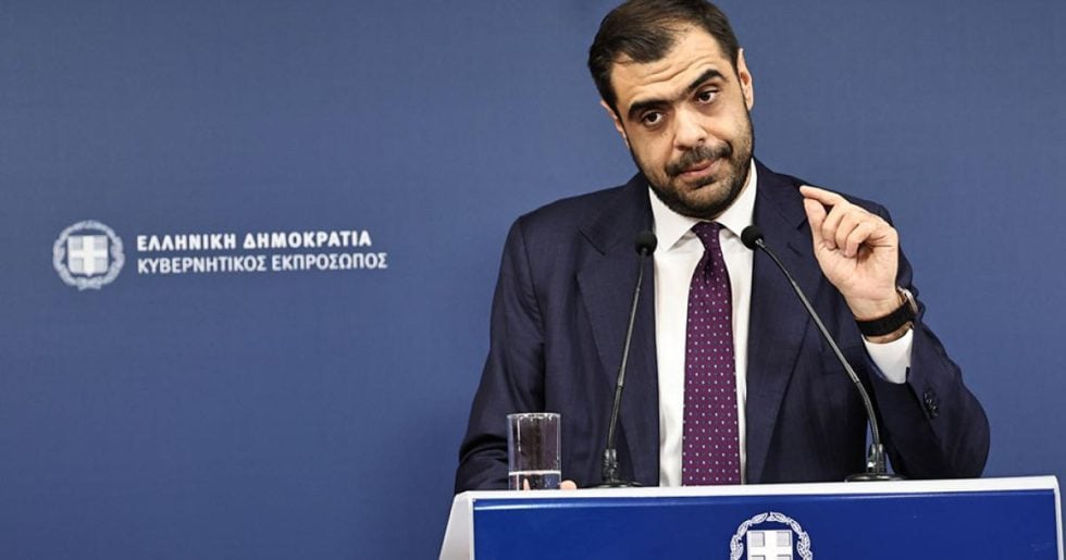 Πλήρης κάλυψη Μαρινάκη για την άγρια καταστολή στη Νίκαια